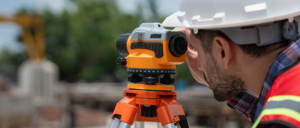 Expert Land Surveying Services in Moline Acres, MO