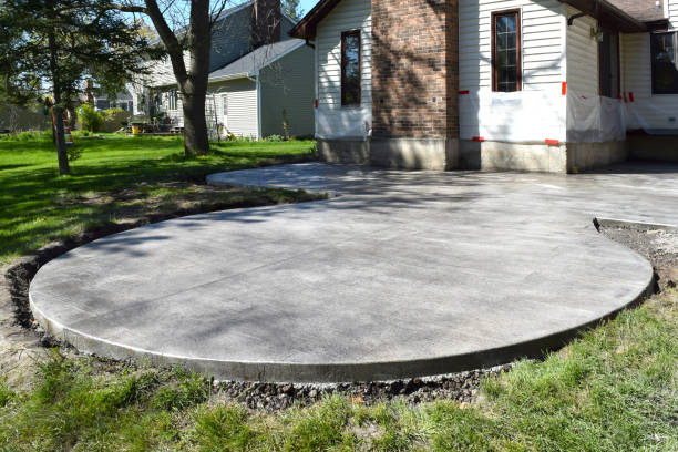 Best Concrete Outdoor Living Slab Installation in Pompano Beach Highlands, FL